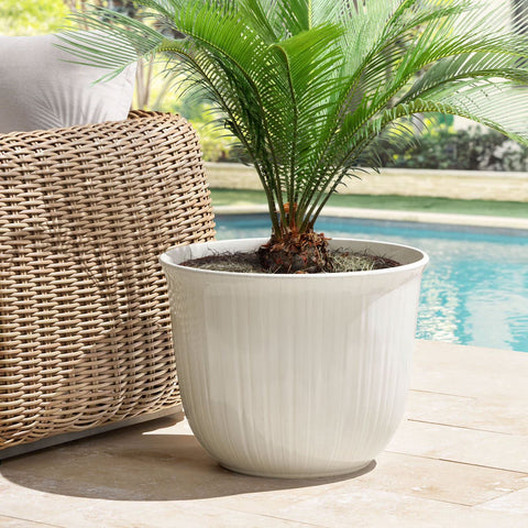 Member's Mark Frontera 22" Round Plastic Planter